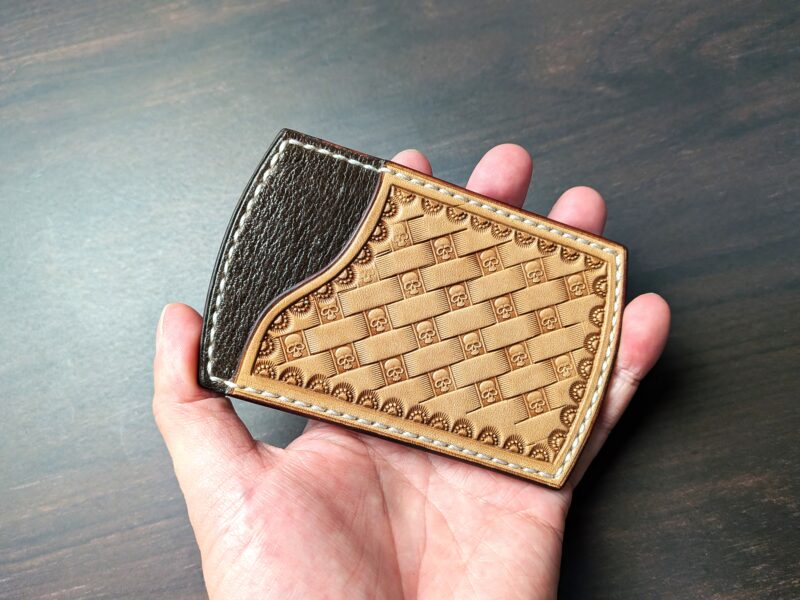ドクロ模様のカードケース
